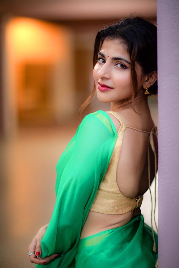 hot pictures of Iswarya Menon HOT 
