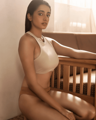 Manasa chowdary hot in white bra and brown panti showing her sexy navel